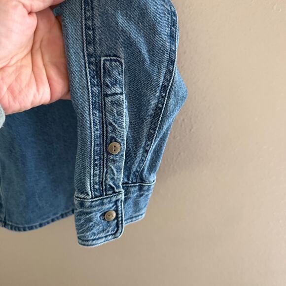 Madewell Chambray button down short - Picture 6 of 8